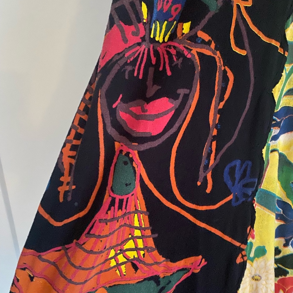 vintage Ladies Desigual V-Neck short sleeve. - Picture 3 of 14